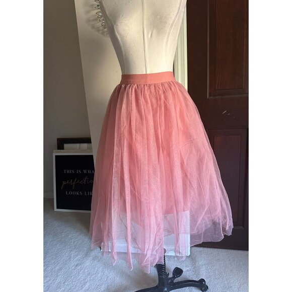 Haute Monde pink midi tulle skirt and NWT Joy Lab cropped sports top SMALL - Picture 4 of 6